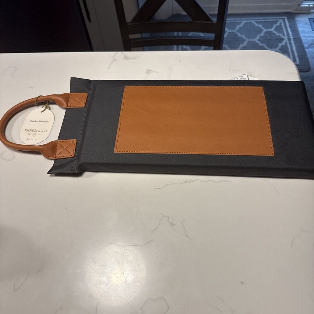 Threshold Outdoor Padded Garden Kneeler Pad in Black/Brown